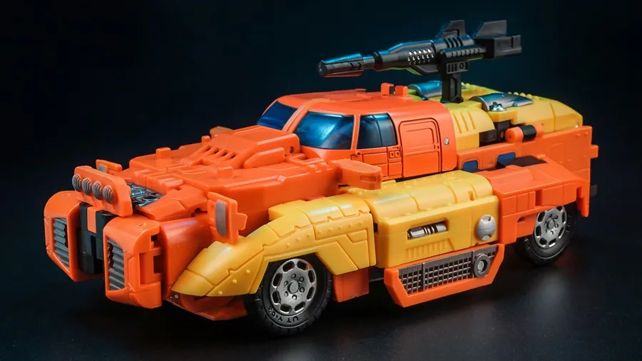 Y-03 Sworder | Unique Toys