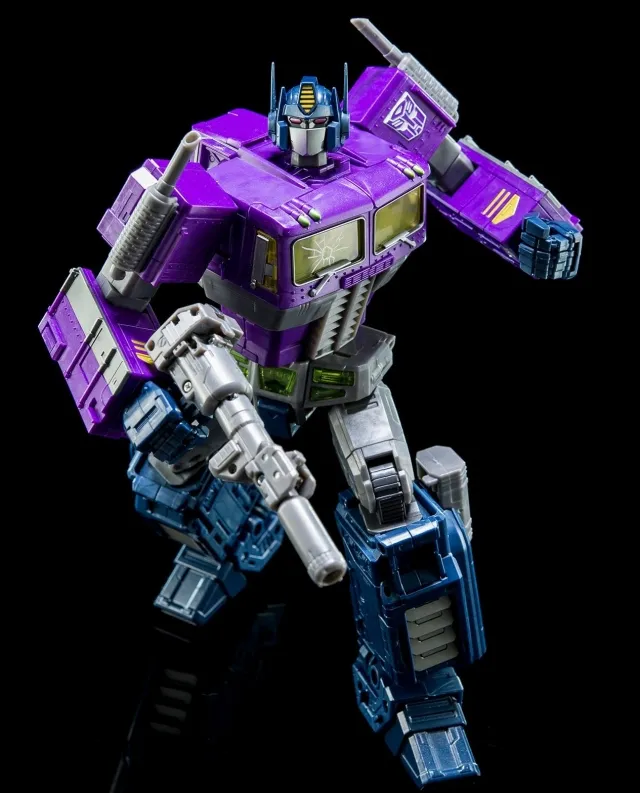 Shattered Glass Optimus Prime | Transformers Masterpiece