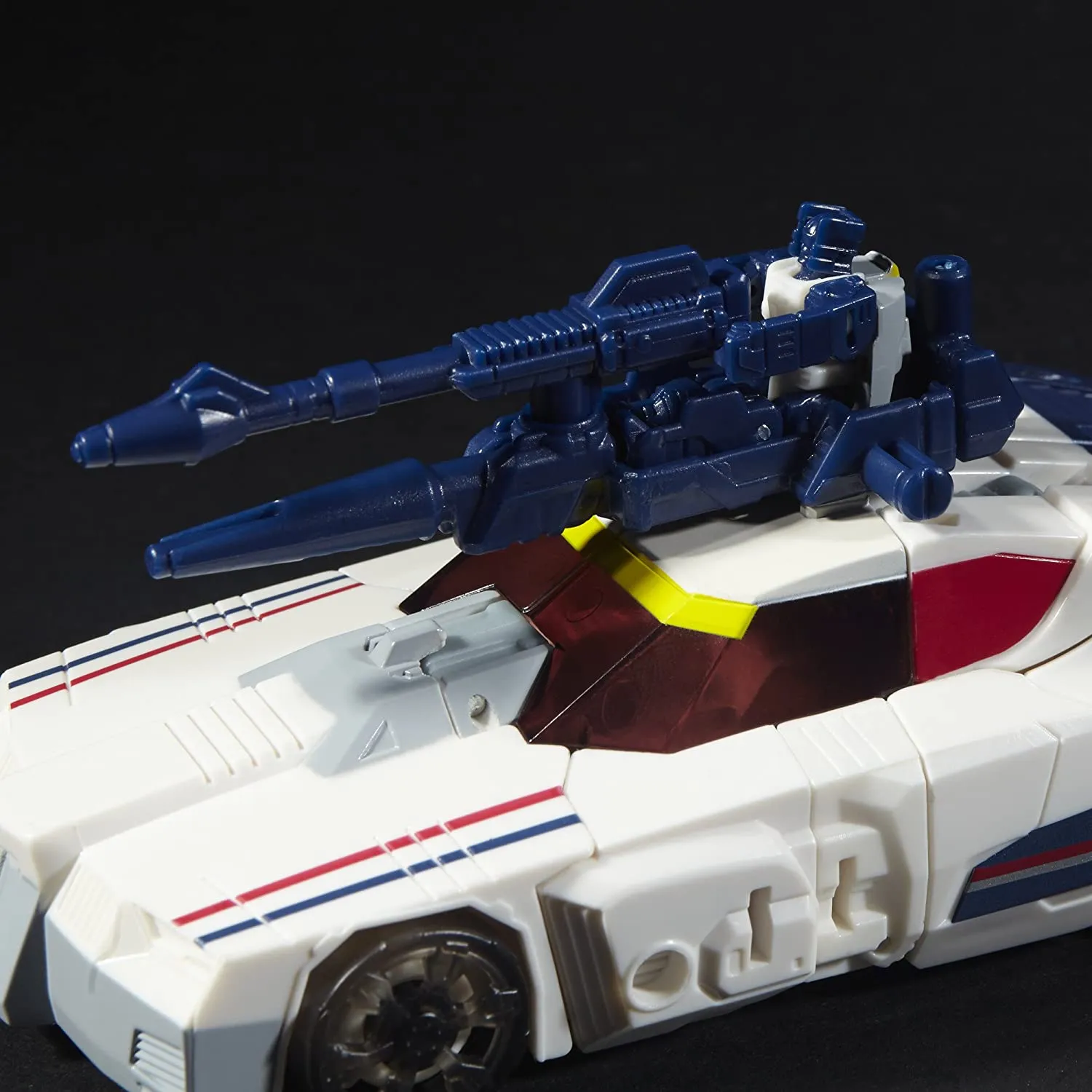 Breakaway with Throttle Deluxe Class  | Transformers Generations Titans Return