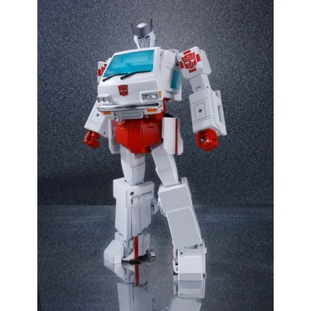MP-30 Ratchet | Transformers Masterpiece