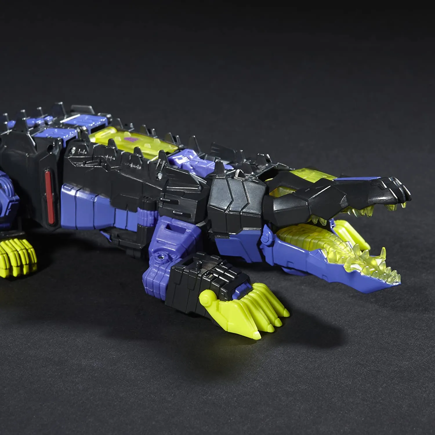 Krok and Gatorface Deluxe Class  | Transformers Generations Titans Return