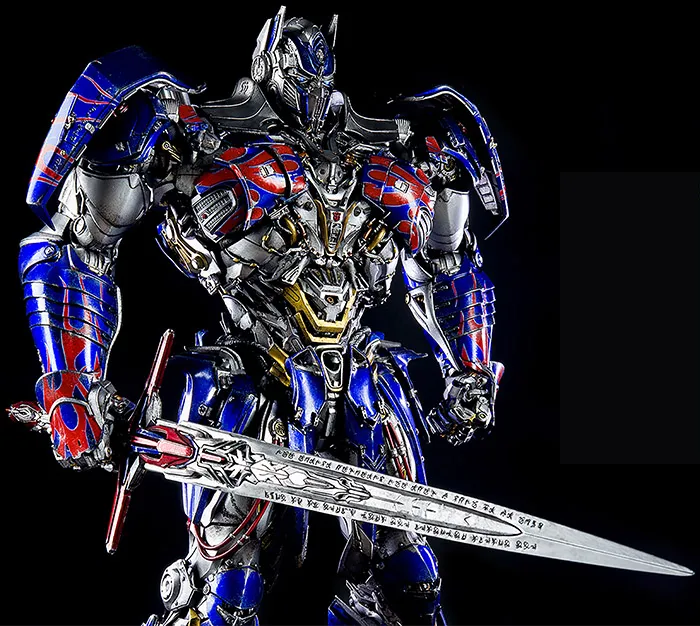 Premium Optimus Prime Premium Scale | Transformers: The Last Knight | threezero