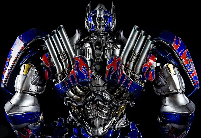 Premium Optimus Prime Premium Scale | Transformers: The Last Knight | threezero