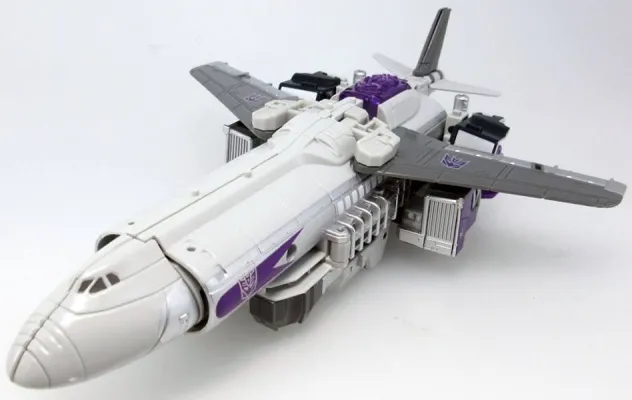 LG57 Octane | Japanese Transformers Legends