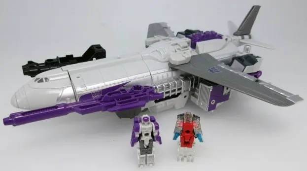 LG57 Octane | Japanese Transformers Legends