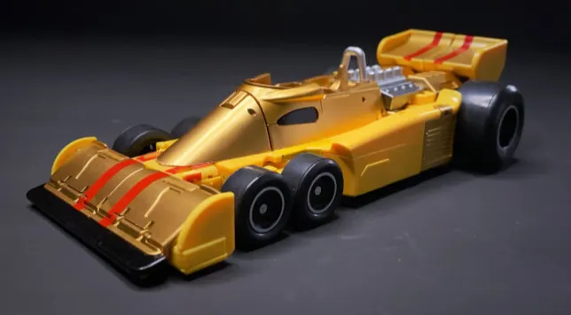 D17 Giuliano  | DX9 Toys Attila Combiner