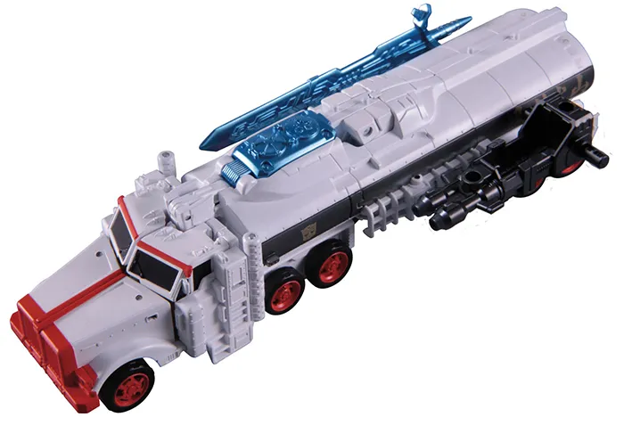 Optimus Prime Ryu and Megatron M. Bison | Transformers Street Fighter 2 | Transformers Collaborative
