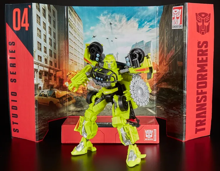04 Ratchet Deluxe Class | Transformers Studio Series | Transformers: The Movie