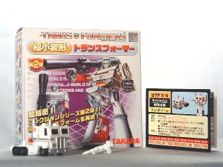 WST GTF X-4 Convoy White Version Ultra Magnus | Worlds Smallest Transformers