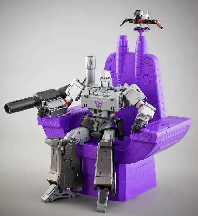 MA-001 Tyrant Throne | Maas Toys