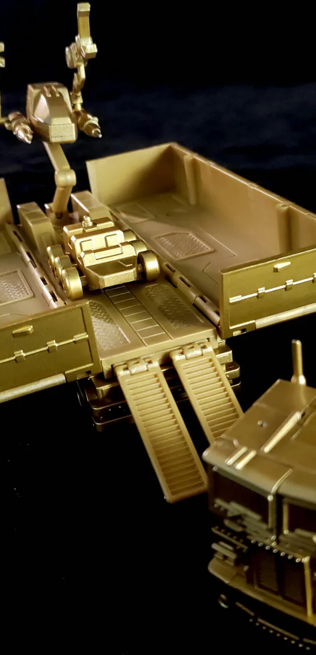 MS-B18G Light of Justice Golden Limited Edition and Trailer | Magic Square