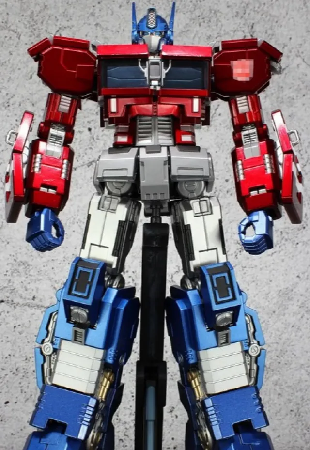 MMA-01 IDW Slaughter Laird and Battlebike | Movable and Metal Arts