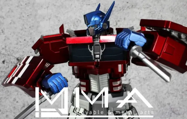 MMA-01 IDW Slaughter Laird and Battlebike | Movable and Metal Arts