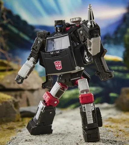 WFC-E34 Trailbreaker Deluxe Class | Transformers Generations War for Cybertron Earthrise Chapter