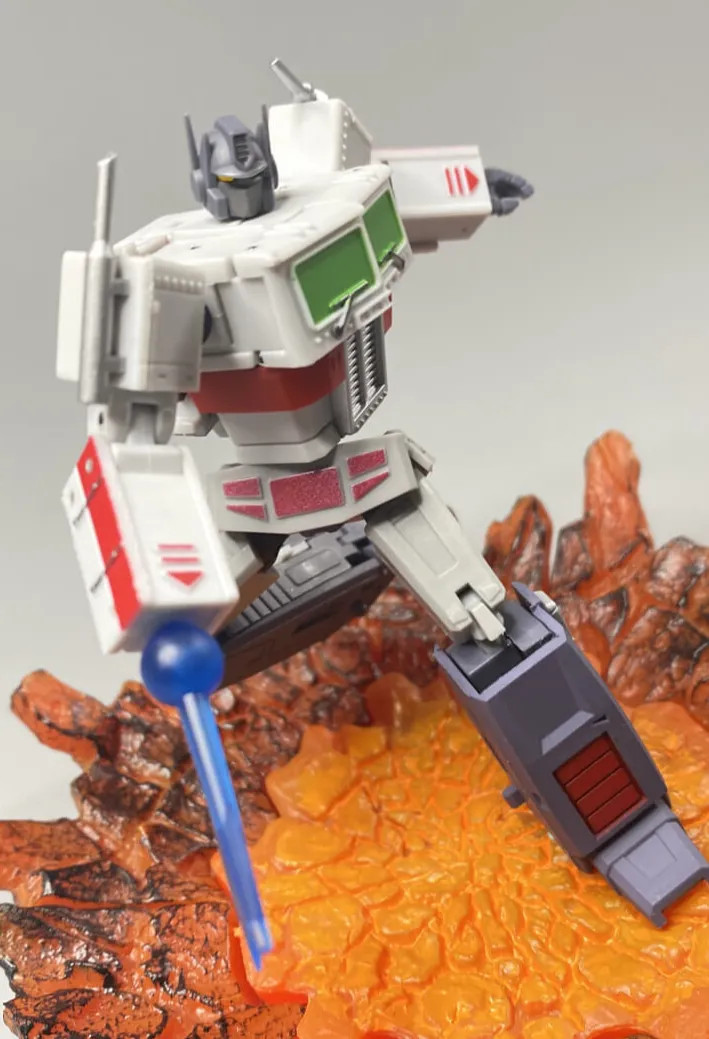 MS-B18T Light of Justice Ghostbusters Edition  | Magic Square