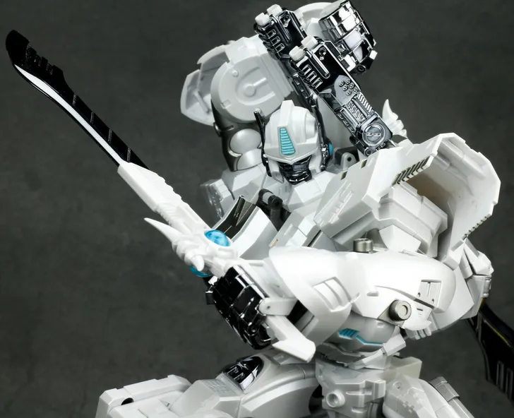 GT-10A Gorilla White Version | Generation Toy