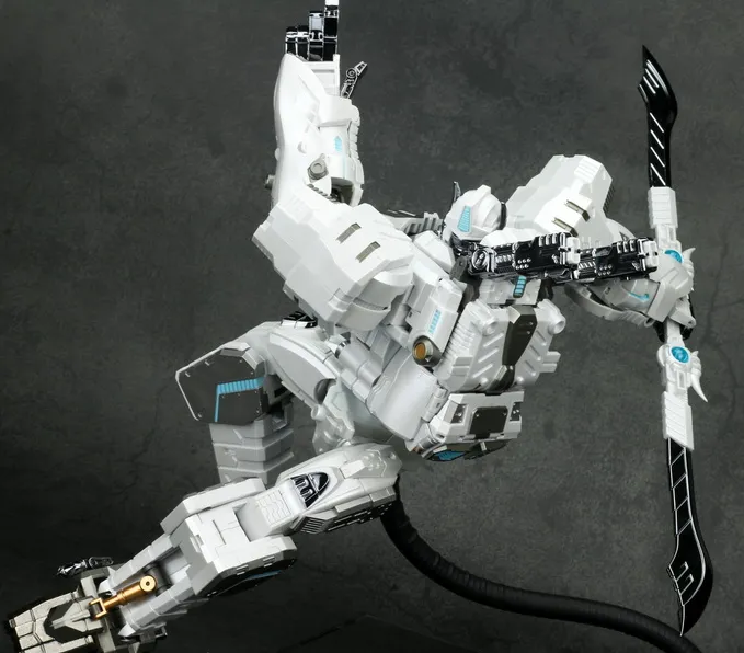 GT-10A Gorilla White Version | Generation Toy