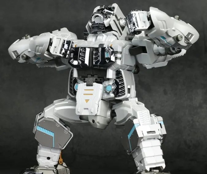 GT-10A Gorilla White Version | Generation Toy