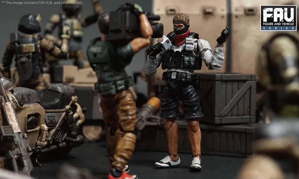 FAV-A28 War Correspondent Set 1:18 Scale | Acid Rain FAV