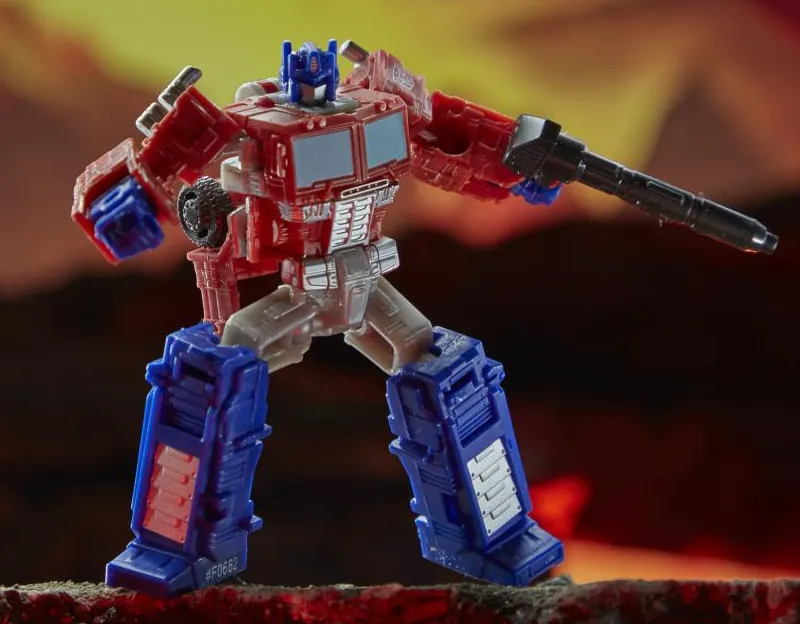 WFC-K1 Optimus Prime Core Class | Transformers Generations War for Cybertron Kingdom Chapter