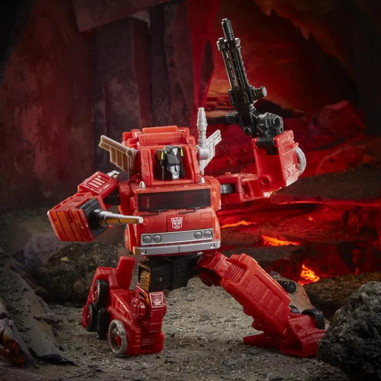 WFC-K19 Inferno Voyager Class | Transformers Generations War for Cybertron Kingdom Chapter