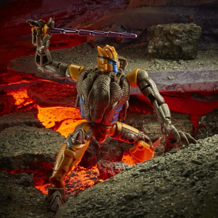 WFC-K18 Dinobot Voyager Class | Transformers Generations War for Cybertron Kingdom Chapter