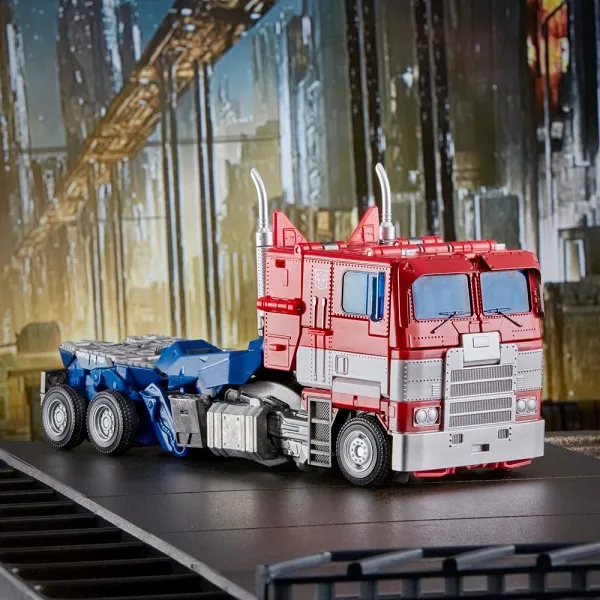 MPM-12 Optimus Prime | Transformers Masterpiece Movie Series