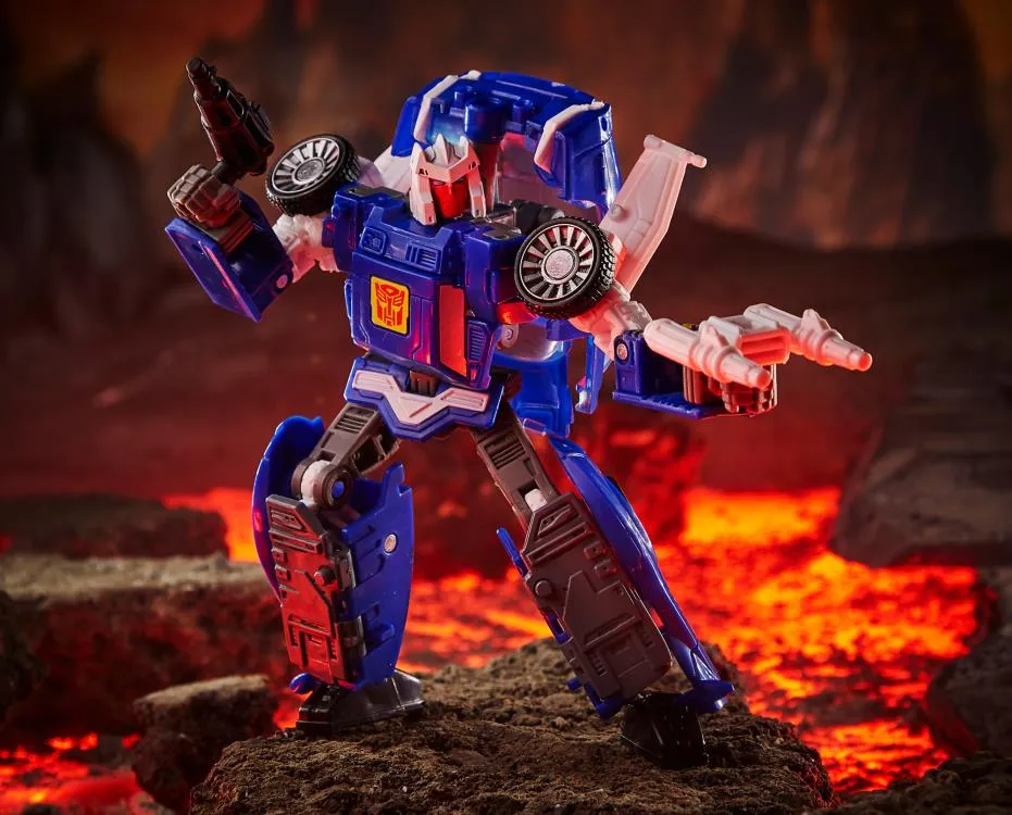 WFC-K26 Tracks Deluxe Class | Transformers Generations War for Cybertron Kingdom Chapter