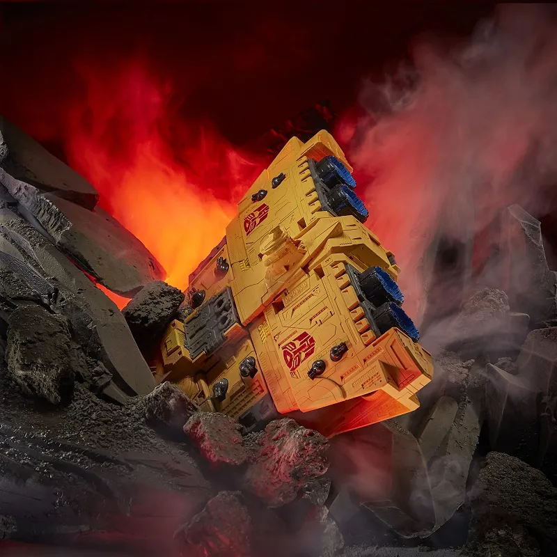 WFC-K30 Autobot Ark Titan Class | Transformers Generations War for Cybertron Kingdom Chapter