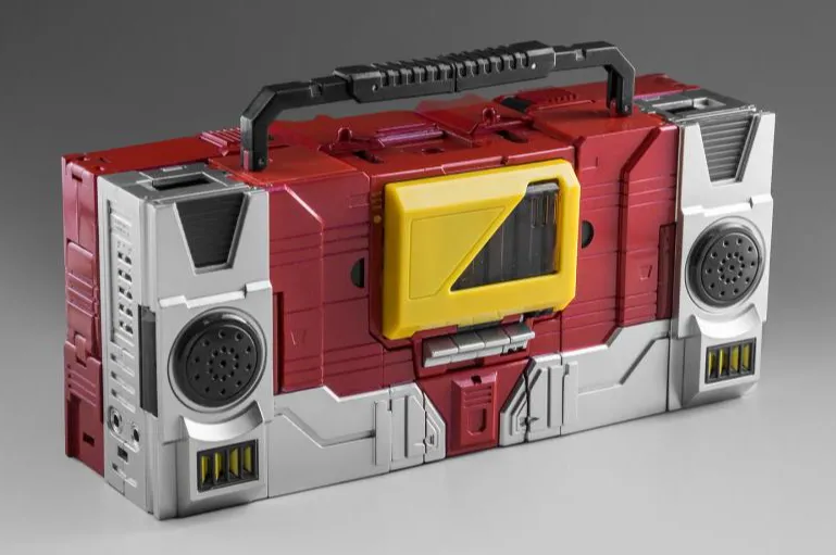 Transistor Pure Red Metallic Version and HiFi | KFC Toys