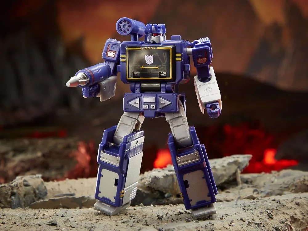 WFC-K21 Soundwave Core Class | Transformers Generations War for Cybertron Kingdom Chapter