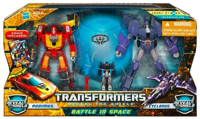 Hot Rod vs Cyclonus Battle in Space Set Deluxe Class |  Hasbro Transformers Reveal the Shield