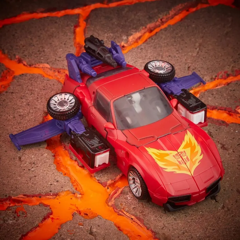 WFC-K41 Autobot Road Rage Deluxe Class | Transformers Generations War for Cybertron Kingdom Chapter