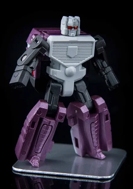 Kingorilla Off-White Version EAVI Metal Phase P-9A+ | KFC Toys