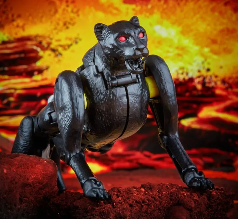 WFC-K31 Shadow Panther Deluxe Class | Transformers Generations War for Cybertron Kingdom Chapter