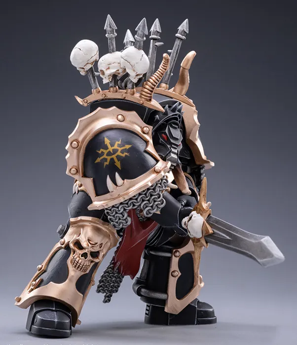 Brother Gnarl Black Legion 1/18 Scale | Warhammer 40K | Joy Toy