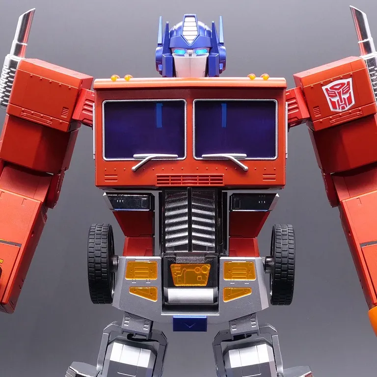 Optimus Prime Flagship Series | Robosen Transformers Robot