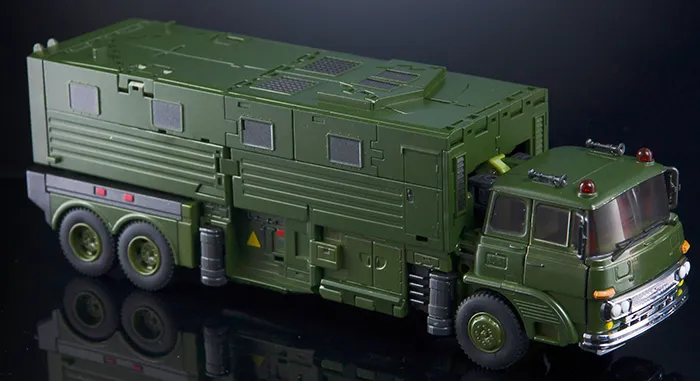 MX-36 Bulwark | X-Transbots