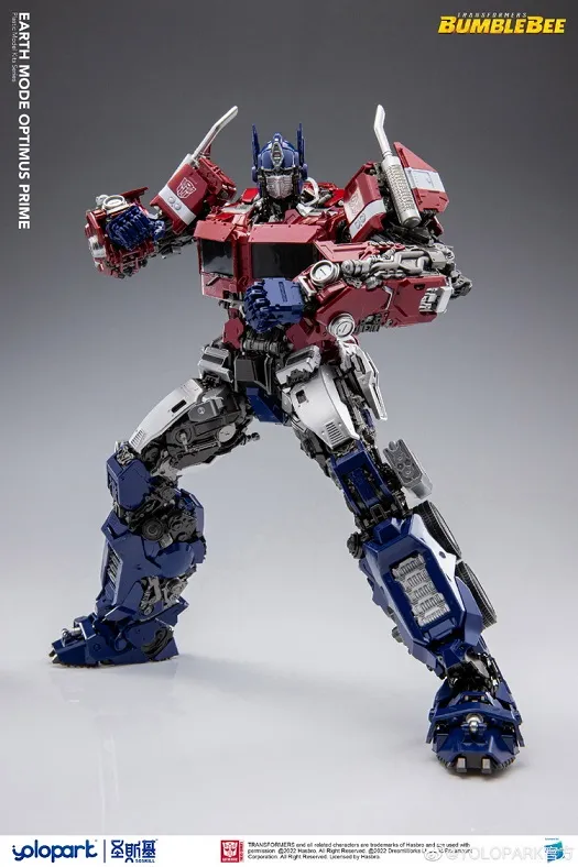 Optimus Prime Earth Mode Plastic Model Kit | Transformers: Bumblebee | yolopark
