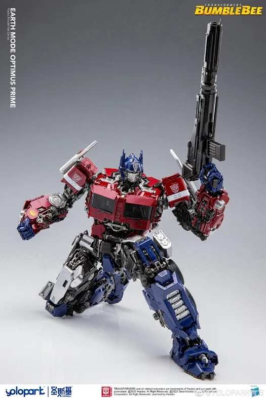 Optimus Prime Earth Mode Plastic Model Kit | Transformers: Bumblebee | yolopark