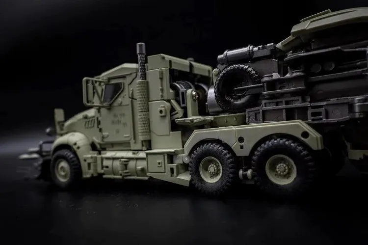 R-05B Desperado Original Color Version | Unique Toys