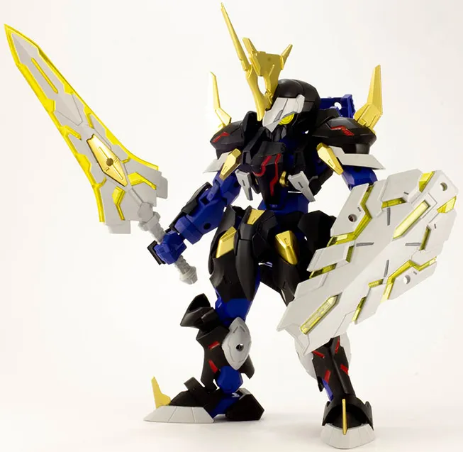 09 Arthur Shadow Knight Model Kit | Pla-Act Option Series | PLUM