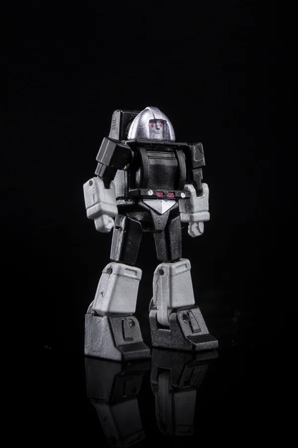 MX-27B Janssen (Black Version) | X-Transbots
