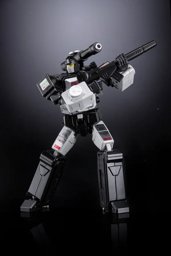 MX-27B Janssen (Black Version) | X-Transbots