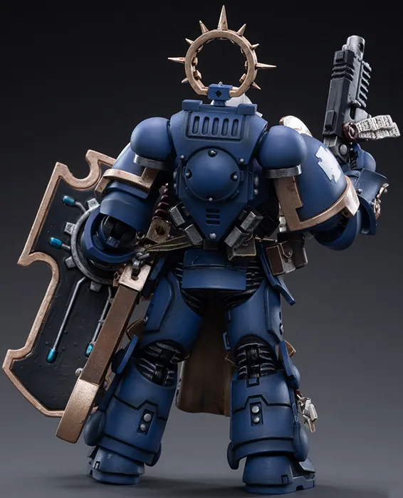 Ultramarines Bladeguard Veterans 02 1/18 Scale | Warhammer 40K | Joy Toy 