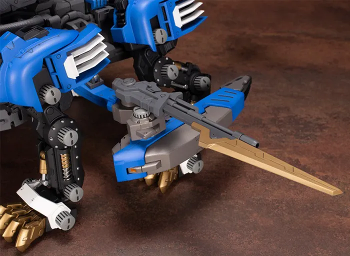 RZ-028 Blade Liger Attack Booster Version Model Kit 1/72 Scale | Zoids Highend Master Model | Kotobukiya