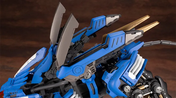 RZ-028 Blade Liger Attack Booster Version Model Kit 1/72 Scale | Zoids Highend Master Model | Kotobukiya