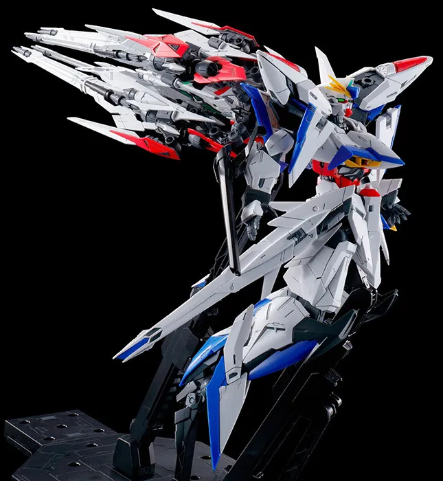Maneuver Striker Pack Exclusive Model Kit 1/100 Scale | Mobile Suit Gundam | Bandai Spirits