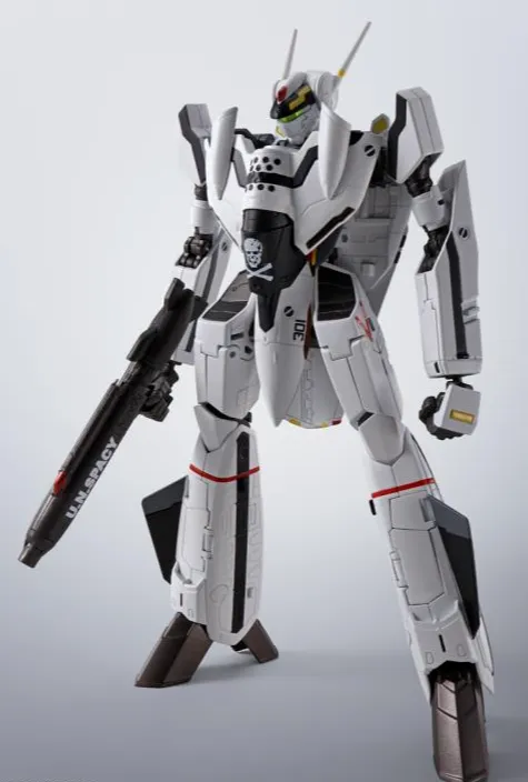 Roy Fokker's VF-0S Phoenix Hi-Metal R | Macross Zero | Bandai Spirits