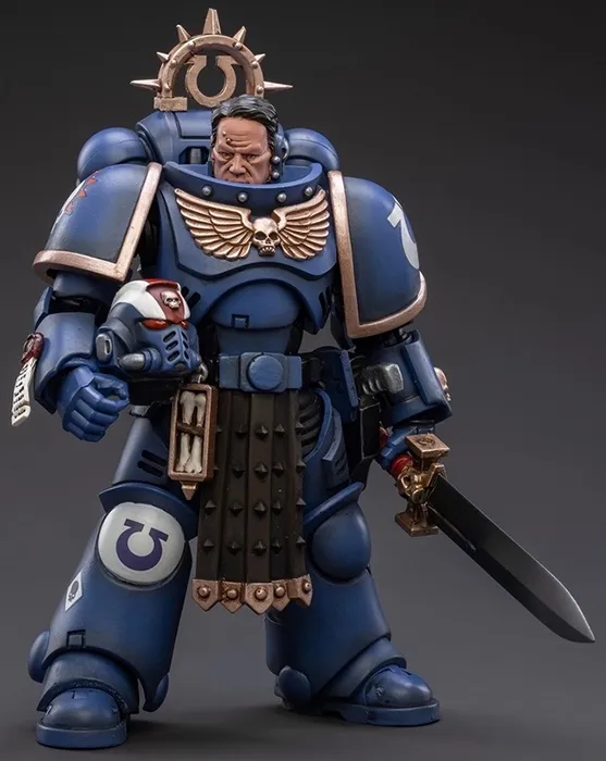 Ultramarines Primaris Lieutenant Amulius 1/18 Scale | Warhammer 40K | Joy Toy